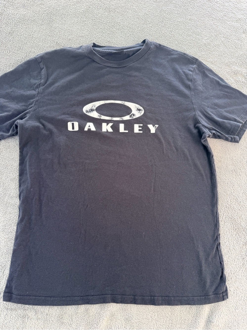 Oakley Spell Out Logo T Shirt Black Regular Fit Graphic Tee Men’s Small Cotton